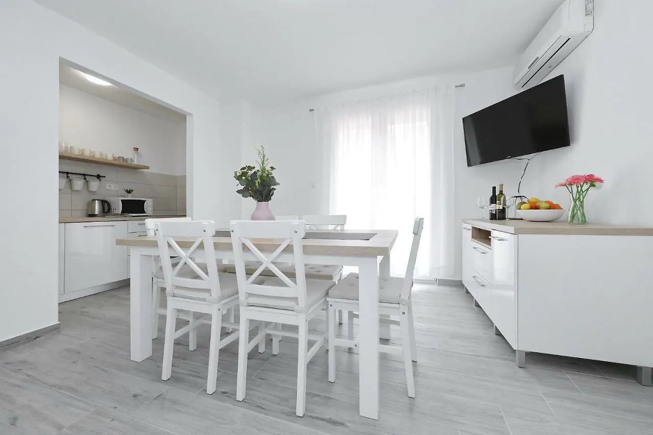 Apartmani Strpic Biograd Na Moru Chorvatsko